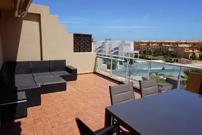Image de Penthouse moderne Marina Playa I, de septembre à juin