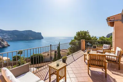 Image de Charmante villa \"Villa Almeda\" avec vue sur la mer, piscine, connexion Wi-Fi et jardin