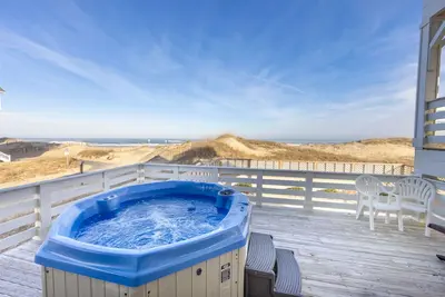 Summer Savings - Oceanfront Dog Friendly w/ Pool, Hot Tub, Elevator, Game Room