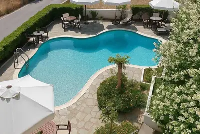 Image de Skyros Lux Getaway - Poolside Retreat Near The Sea