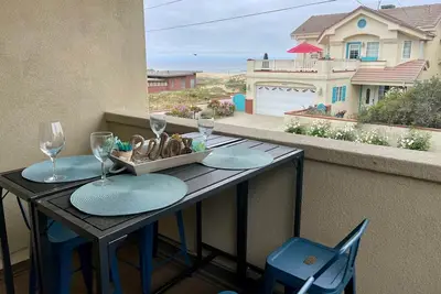 Image de Sandpiper House. Ocean view home sleeps 10