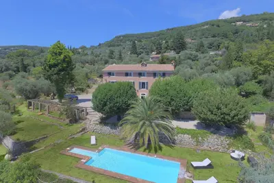 Image de Mas Provençal - Vue Mer - Calme Absolu - Parc de 2 hectares d’Oliveraie