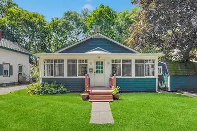 Image de Updated, Century-Old Home w/ Glass Porch - Walk into Town/Acadia