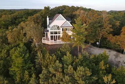 Image de Sleeping Bear Spectacular: Private Lake Michigan Lakefront on 30 Acres