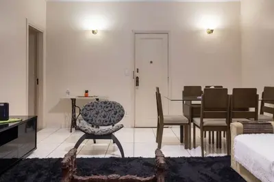 3 Bedroom Apartment in Front of Itararé Beach / S. V.