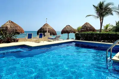 Caribbean Jewel! 2 bed/2 bath With Pool And Panoramic Ocean Views
