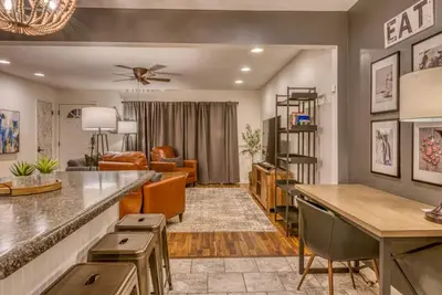 Image de Huge yard, Family-friendly, Hot Tub, walk to Beach, Dunes, Hiking Trails