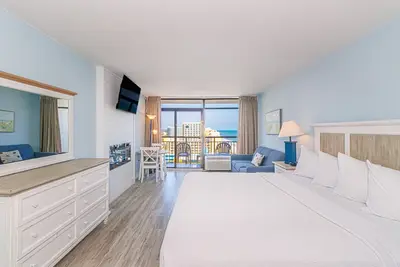 Image de Ocean View King Suite with Arcade Game! Landmark 1423