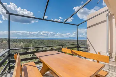 Image de Superbe maison à Dobrinj avec WiFi