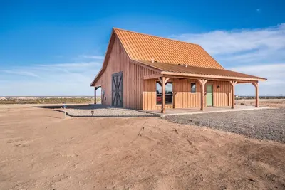 Image de Rustlers Draw cabin in the pasture