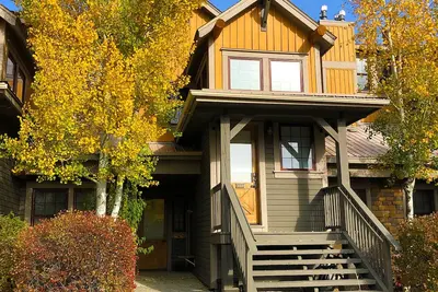 Image de Steps away from the lift - Ski, Bike, Golf, Fish - Four Season's of Family fun!