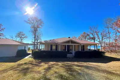 Image de Paradise on Lake Murray, Sc with deck, dock, great views, fishing, fire pit.
