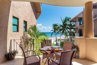 Image de Amazing Ocean Views! | Beach Service & Pool | Steps to 5th Ave! | Maid!