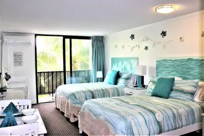 Image de Cozy studio in boutique condotel at the heart of Waikiki 2 blocks from the beach