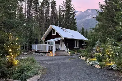 Image de Cottage in Mountains -Firepit & Hotub - The perfect family Retreat