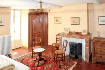 Image de Homerez - Maison familiale chaleureuse Ă Augirein avec grand jardin.