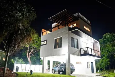 Image de Family Paradise w/pool, Beach