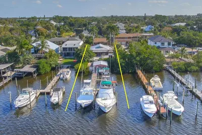 Image de Stuart - Waterfront home on Manatee Pocket with boat slips available