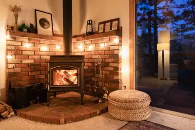 Image de Scout’s Hideaway! Modern boho-chic cabin w/views, portable a/c