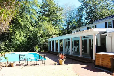 Image de 4 Bedroom Pinehurst Home with Pool and Hot Tub