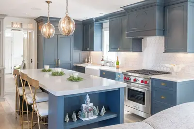 Image de Luxurious New Harbor View Home with Hinckley Yacht!