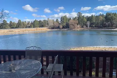 Image de Serene Condo by the Lake