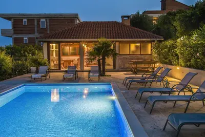 Image de Villa Dvori Viškovi - Seven-Bedroom Villa with Swimming Pool