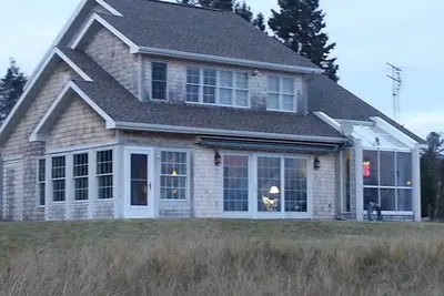 Image de Stunning House on the Bay in the Beautiful Upper Penninsula of Michigan