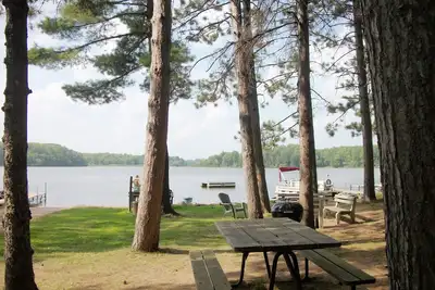 Image de Hayward Area - Lost Land Lake - Shore-side escape!