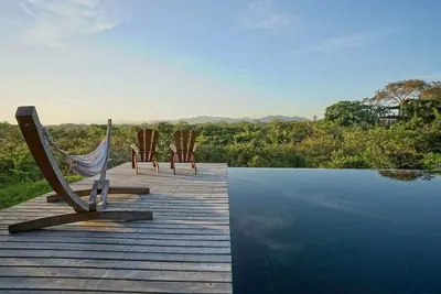 Image de Jungle Treehouse w/ Daily Breakfast, WiFi + Views