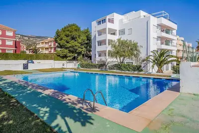 Image de Joli appartement pour 6 personnes avec piscine, Tv, patio et parking