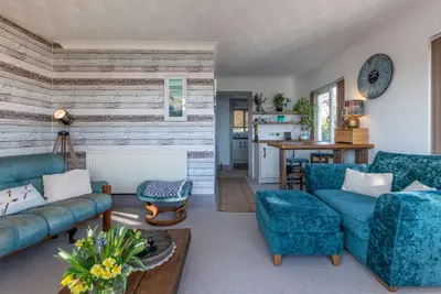 Seaside Escape at Looe Apartment