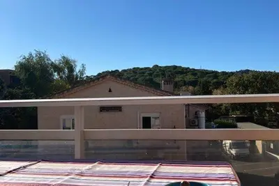 Image de T2 Climatisé avec Piscine, Tennis, Garage, Proche Plage – Bormes-les-Mimosas