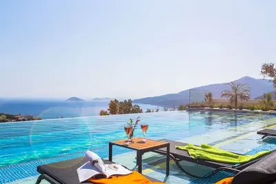 Image de Villa Beach House Duo, exclusive 4 bedroom overlooking Kalamar Bay