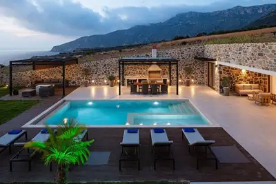 Image de Dream vacation with stunning sunsets at Villa Violetta