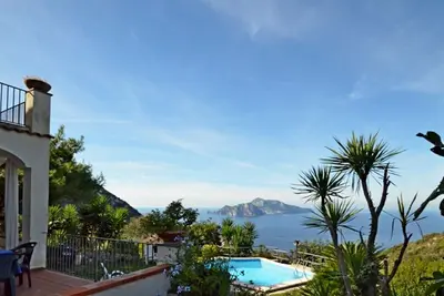 Image de Amore Rentals - Villa Posidonia with Sea View, Swimming Pool and Garden