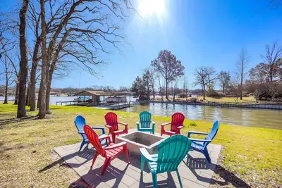 Image de 8 Free Kayaks! ! ! First Oak Paradise on Cedar Creek Lake