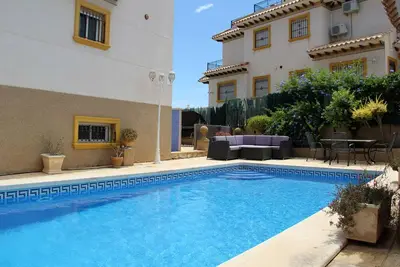 Image de 3 bed Villa With Private Pool, Large Grounds Villamartin