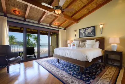 Image de Luxury Beachfront Villa