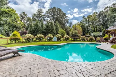 Image de Mountain Laurel Oasis | Asheville Area Home with Private Pool