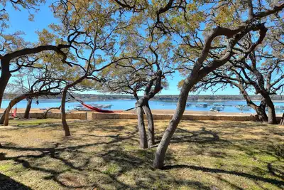 Image de Private Lakefront Cabin Located on Lake Travis