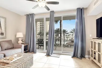 Image de Shores Of Panama- 3rd Floor! \nPerfect for a couple plus two kids in the bunkroom.