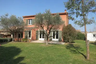 Image de Villa de 120m² avec piscine, à 2 pas de la nature et des commodités