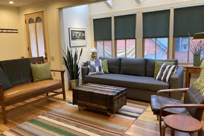 Image de Ithaca Urban Retreat I, Your family home in downtown Ithaca
