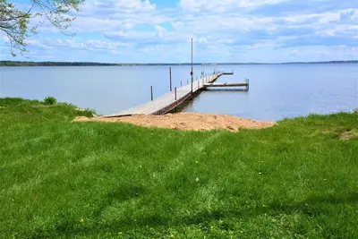 Image de Remodeled, Grill, Outside Seating, Dock, Swimming