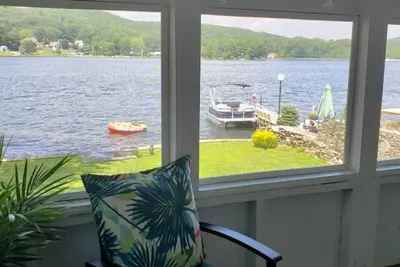 Image de Cozy Waterfront Cottage on Highland Lake, Ct - central a/c & heat