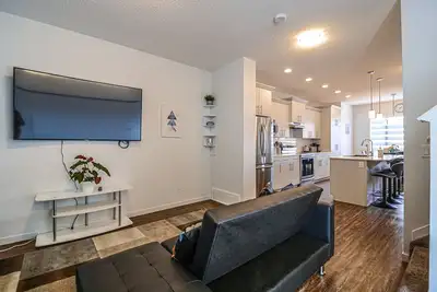 Image de 3 bed Detached house with smart lock, Wifi+Netflix View calendar