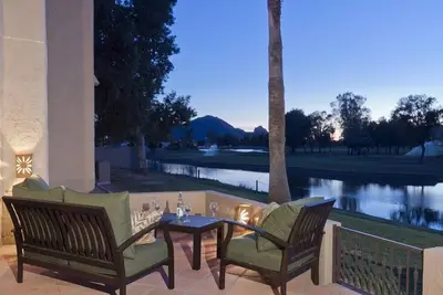 Image de McCormick Ranch Golf Casita  Rare Waterfront Condo Hideaway