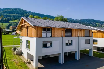 Image de Maison spacieuse avec terrasse