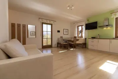 Image de Appartement \"Stompferhof Family\" à Caldaro avec piscine et jardin partagés